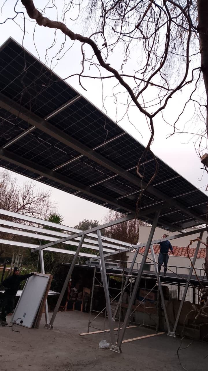 Instalación de paneles en carport